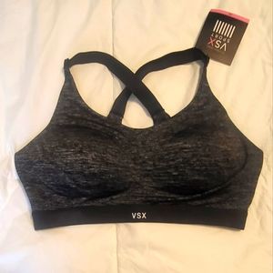 Victoria's Secret Sports Bra NWT size 34C